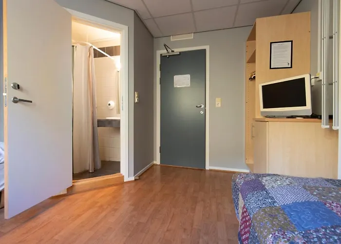 Vandrarhem Hostel-vandrerhjem *